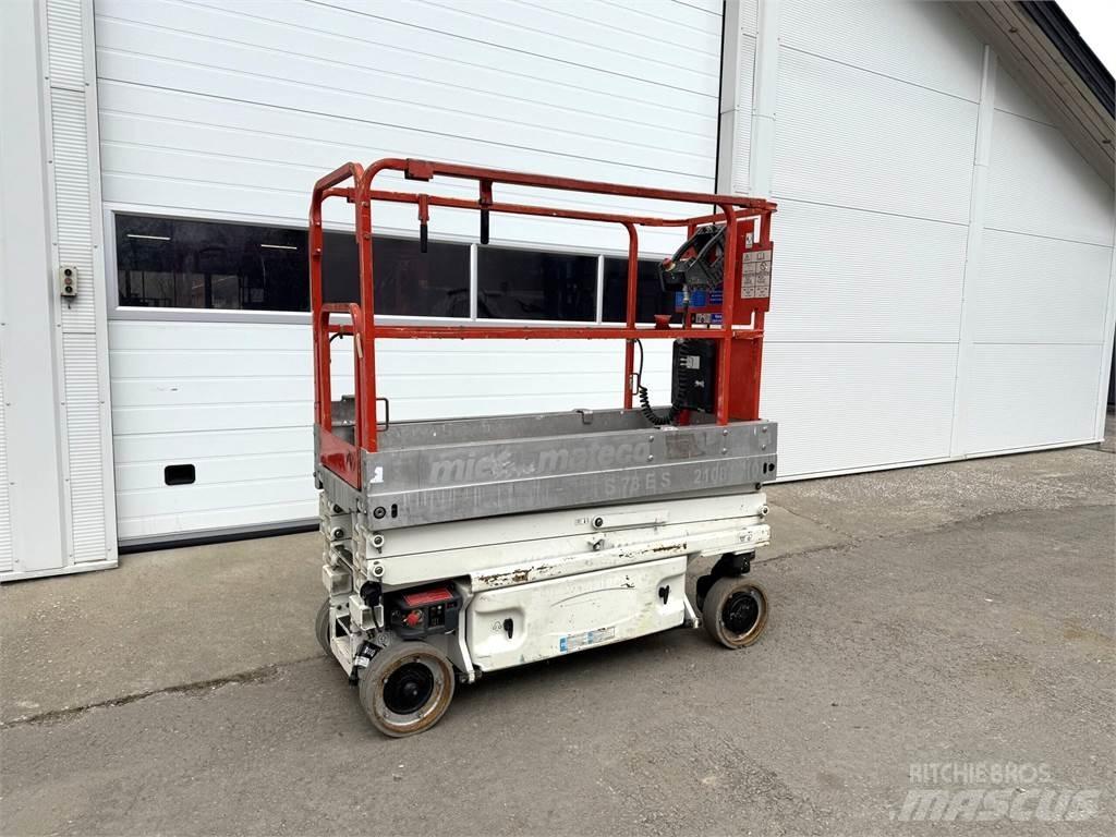JLG 1930es Piattaforme cingolate, Piattaforme a ragno e Montacarichi