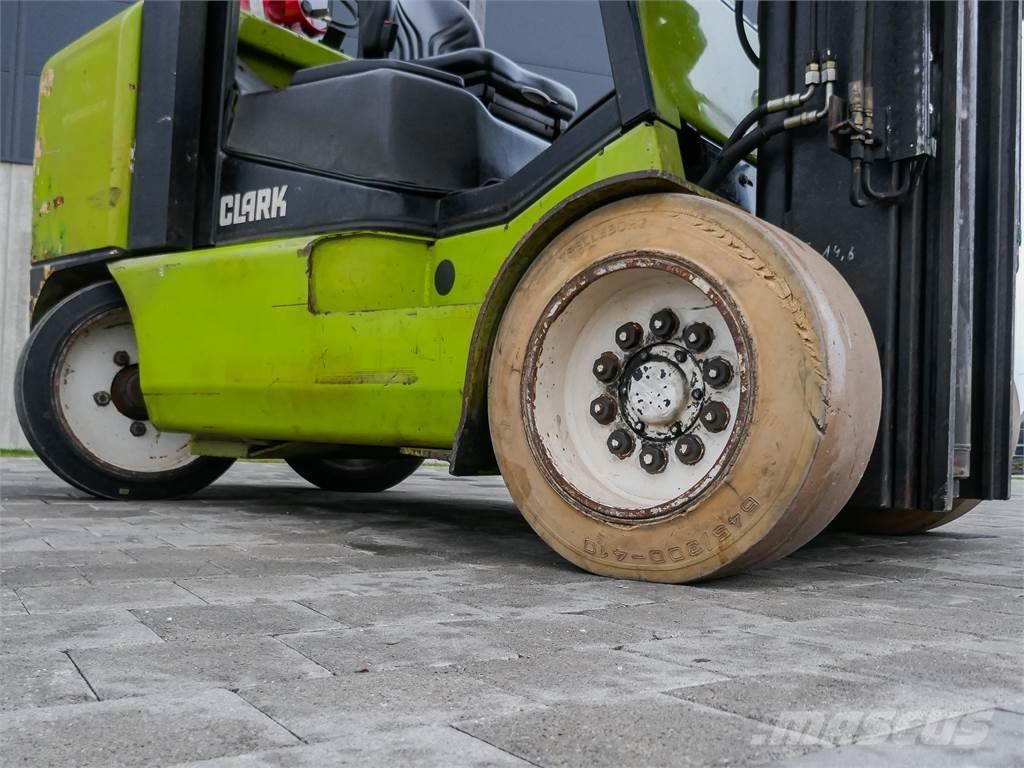 Clark CGC 70 Carrelli elevatori GPL