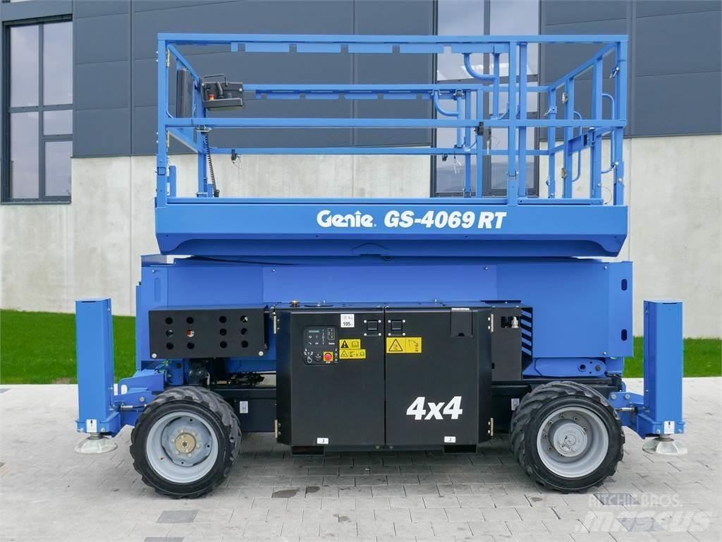 Genie GS 4069RT Piattaforme a pantografo