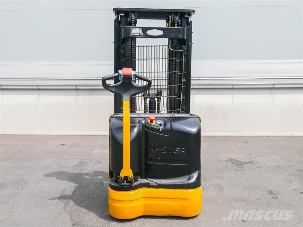 Hyster S 1.4-40 Transpallet uomo a terra