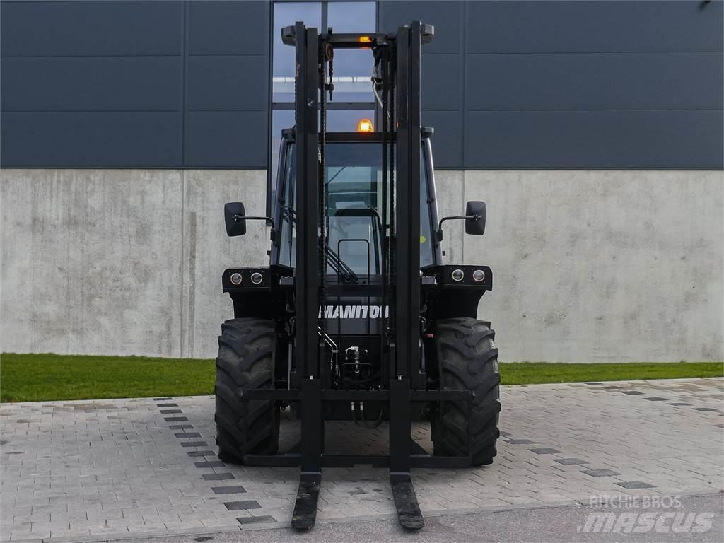 Manitou M 30-4 Elevatore per esterni
