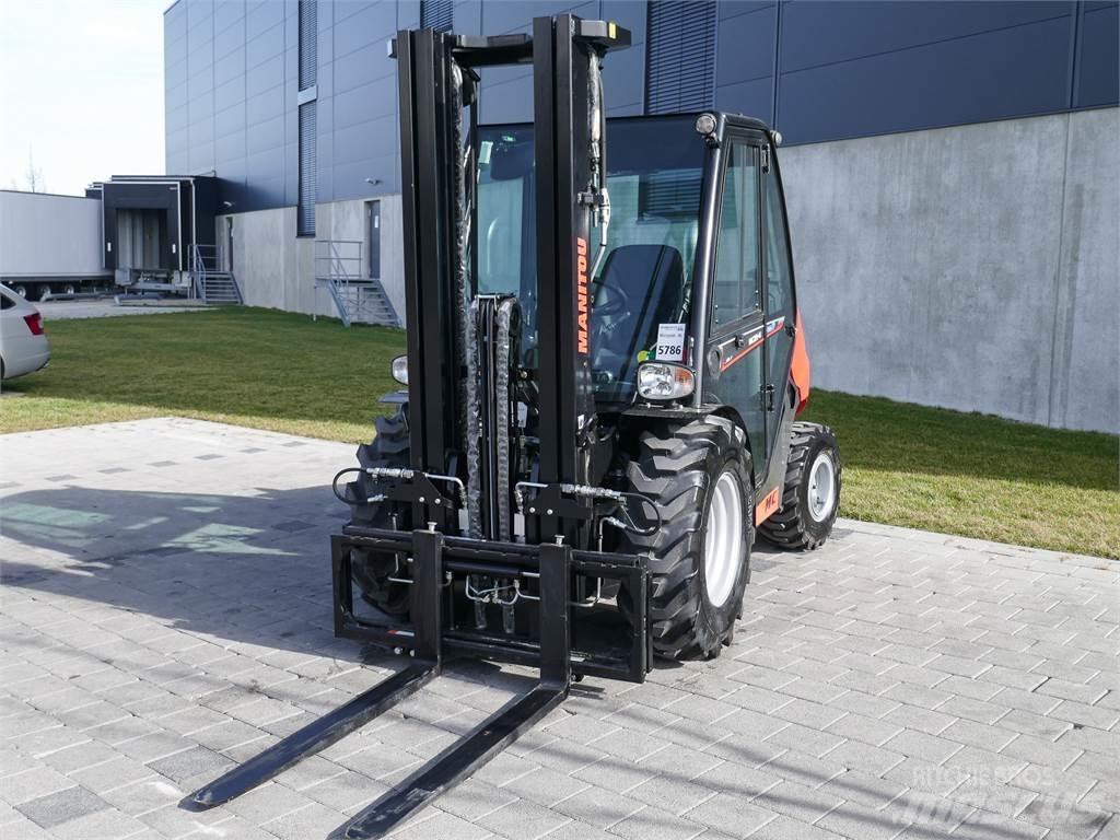Manitou MC 25-4 Elevatore per esterni