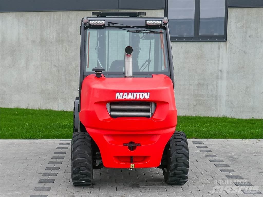 Manitou MC 25-4 Elevatore per esterni
