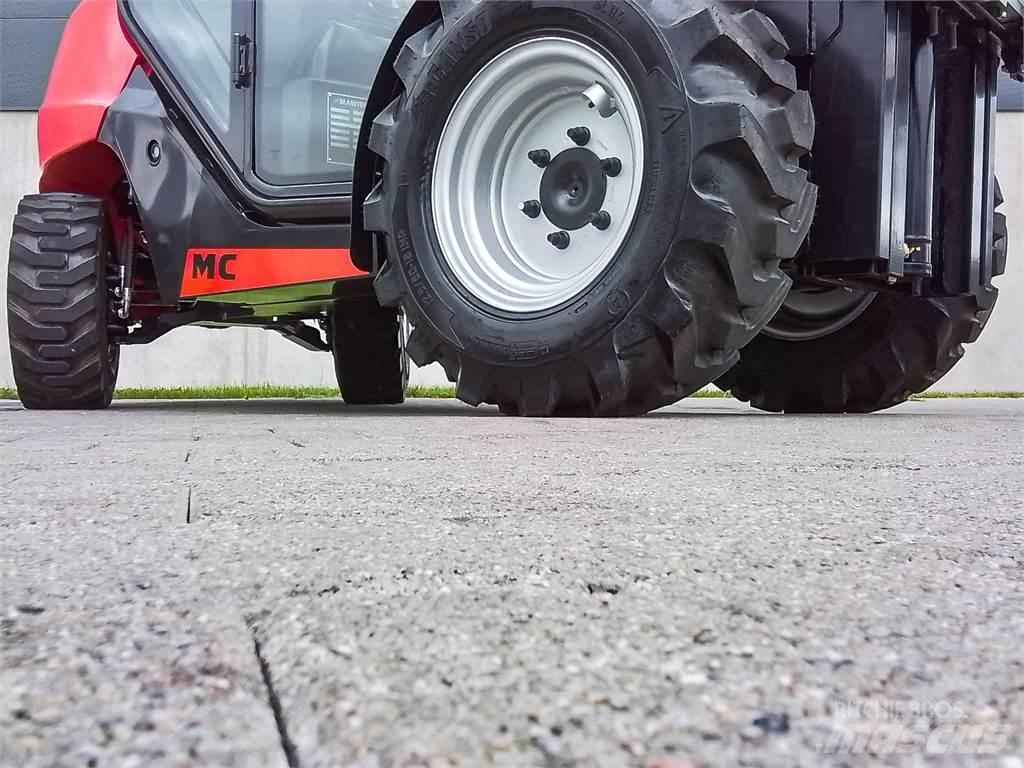 Manitou MC 25-4 Elevatore per esterni