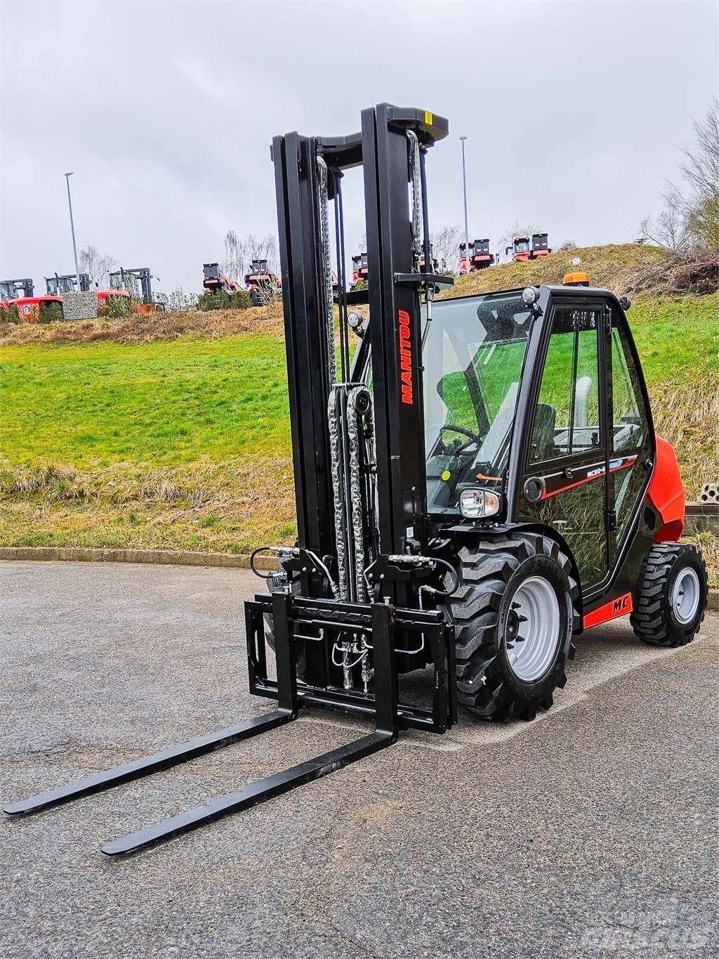 Manitou MC 30-4 Elevatore per esterni