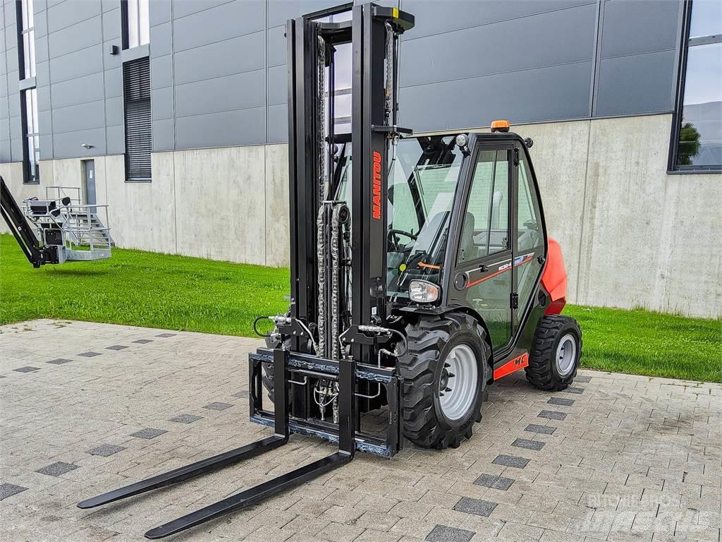 Manitou MC 30-4 Elevatore per esterni