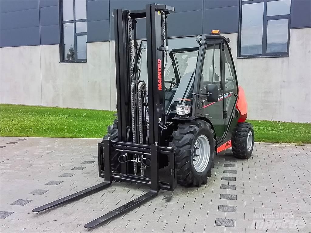 Manitou MC 30-4 Elevatore per esterni