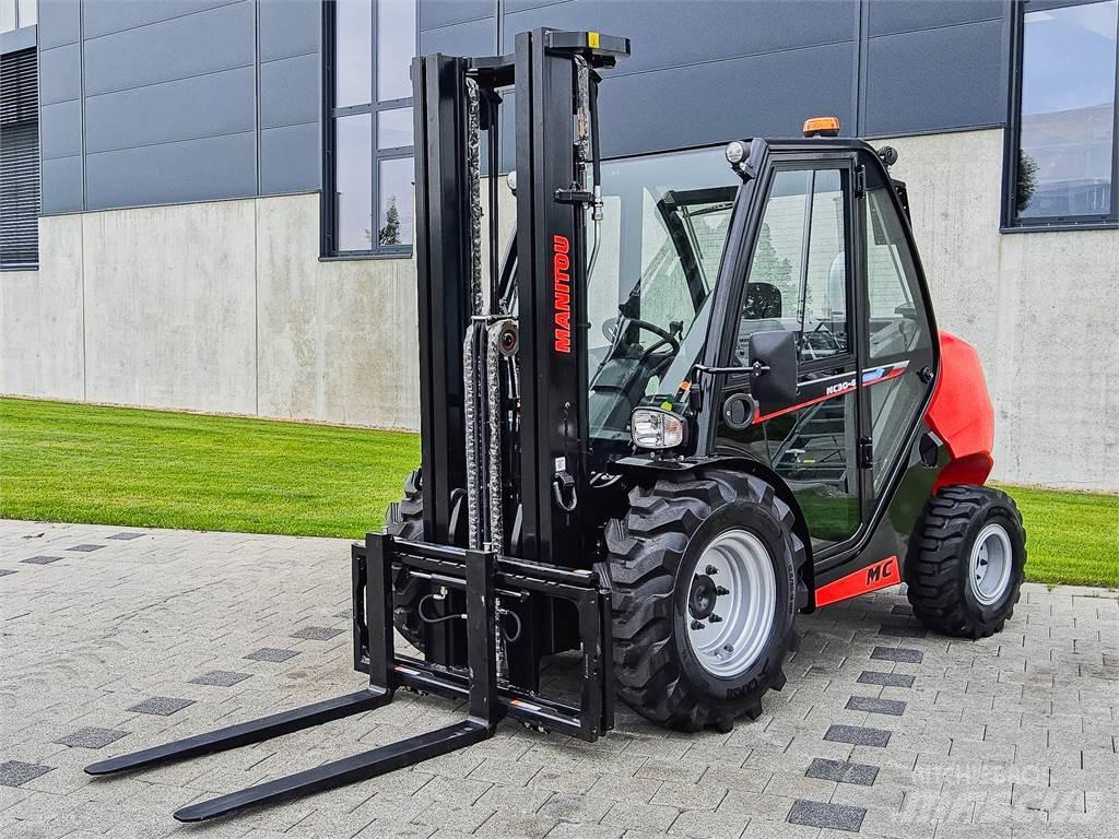 Manitou MC 30-4 Elevatore per esterni