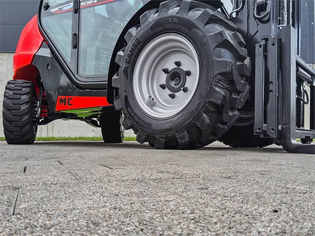 Manitou MC 30-4 Elevatore per esterni