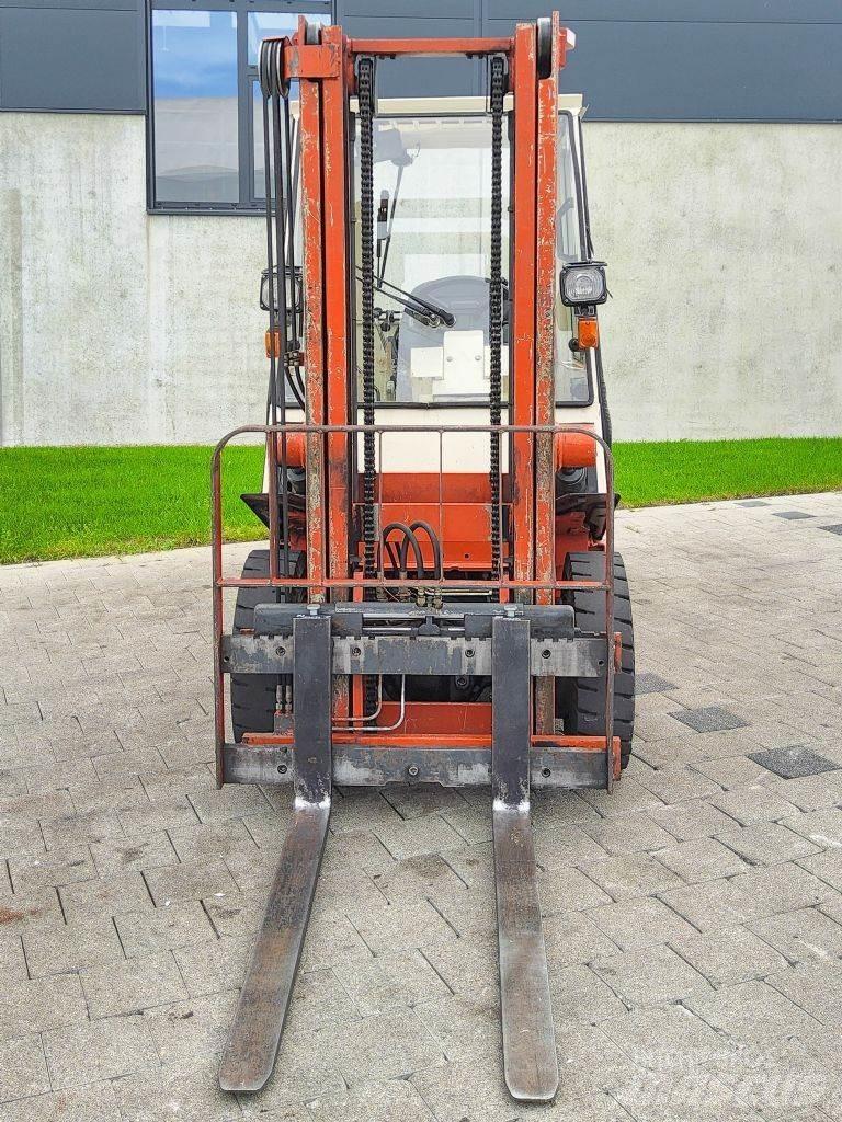 Nissan EH02F25U Carrelli elevatori diesel