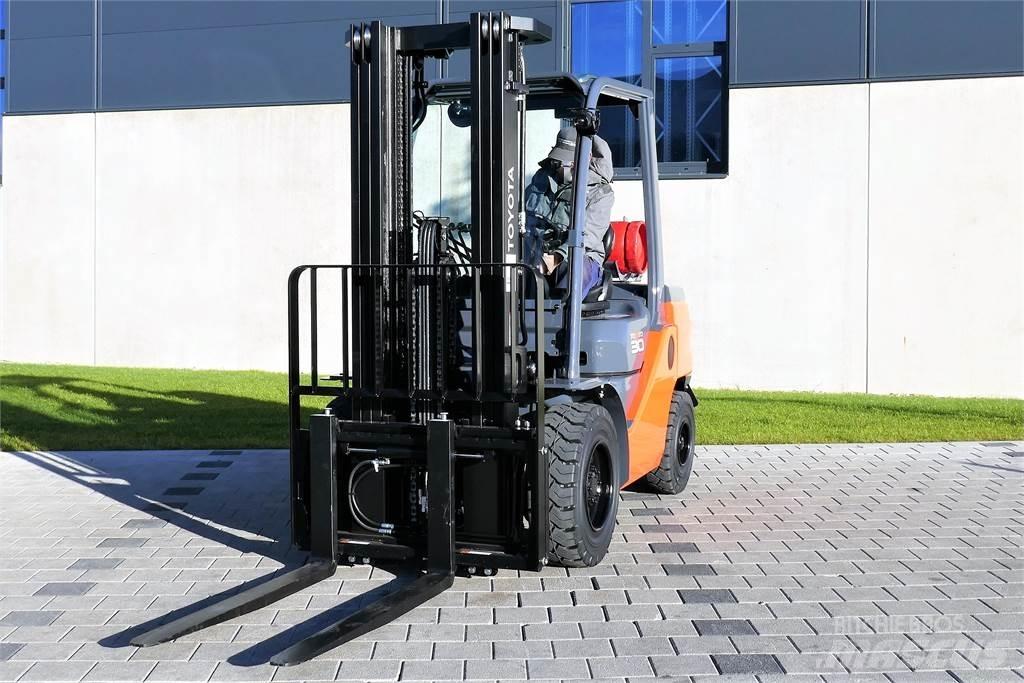 Toyota 02-8FGF30 Carrelli elevatori GPL