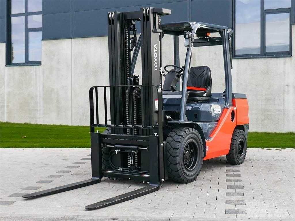 Toyota 52-8FDJF35 Carrelli elevatori diesel