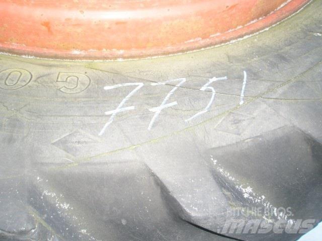  - - - 7751 SCHAAD Pneumatici, ruote e cerchioni