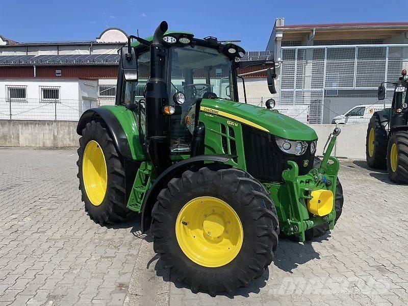John Deere 6120M Trattori
