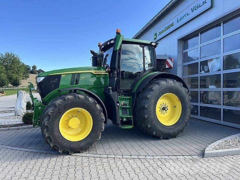 John Deere 6R250 Trattori