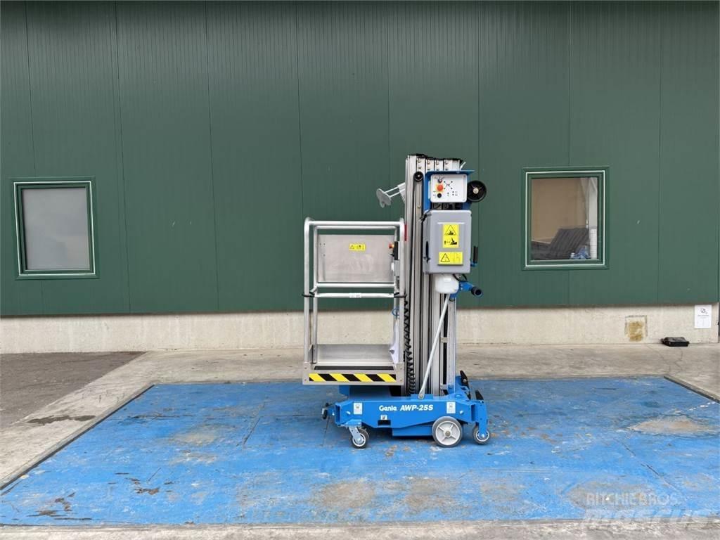 Genie AWP-25S AC Piattaforme cingolate, Piattaforme a ragno e Montacarichi