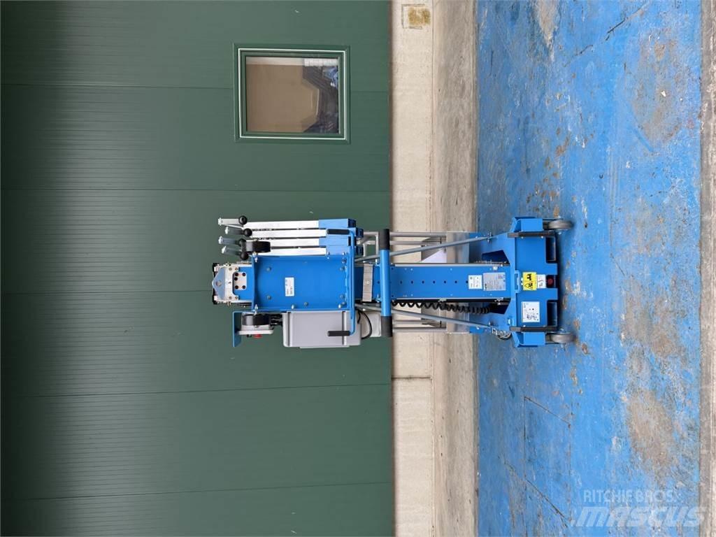 Genie AWP-25S AC Piattaforme cingolate, Piattaforme a ragno e Montacarichi