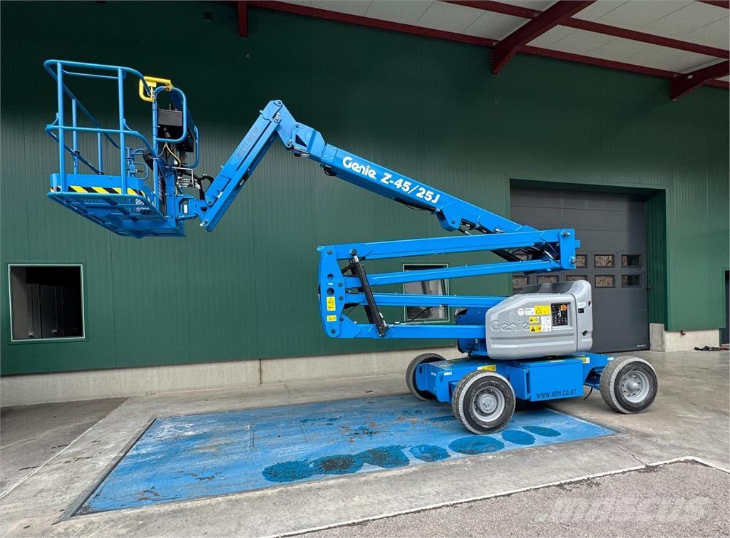 Genie Z-45/25J DC Piattaforme a braccio articolato