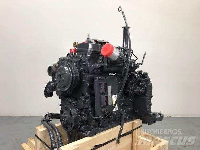 Komatsu SA6D107E Motori
