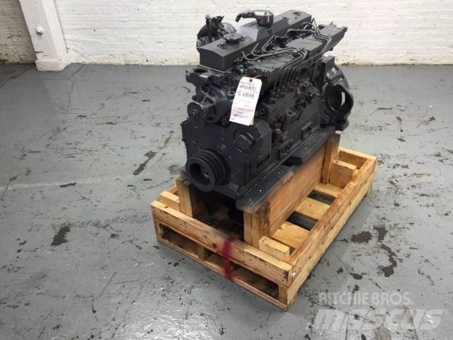 Komatsu SAA6D95 Motori