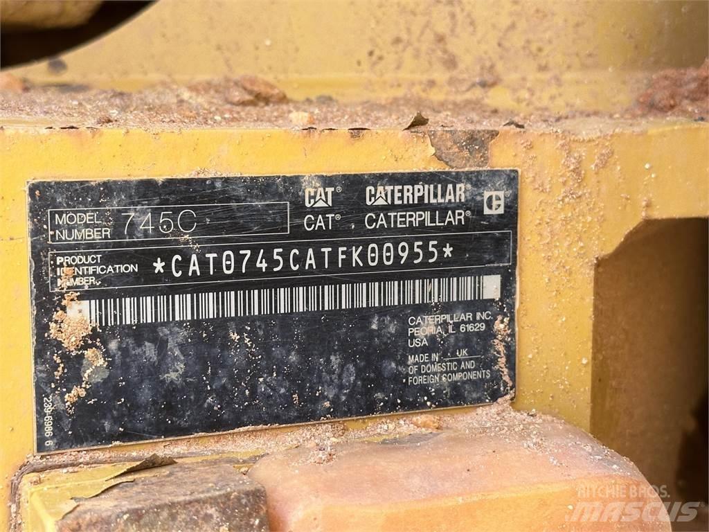 CAT 745C Dumpers articolati
