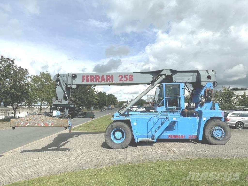 CVS Ferrari F258.6 Carrelli elevatori