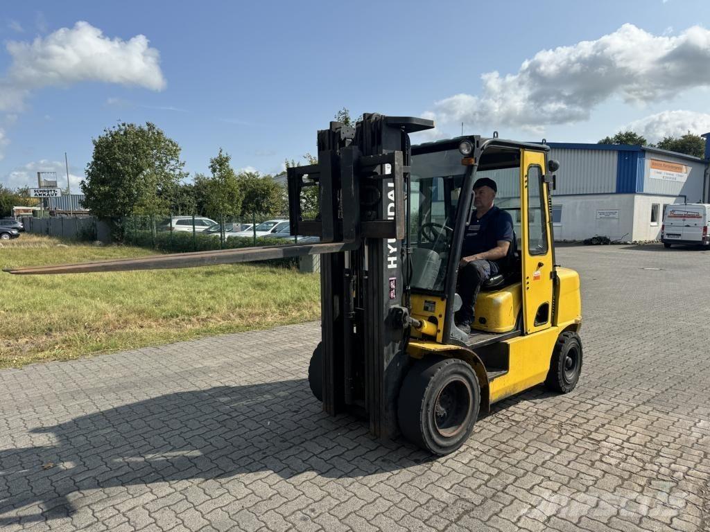 Hyundai 33D-7E Carrelli elevatori diesel