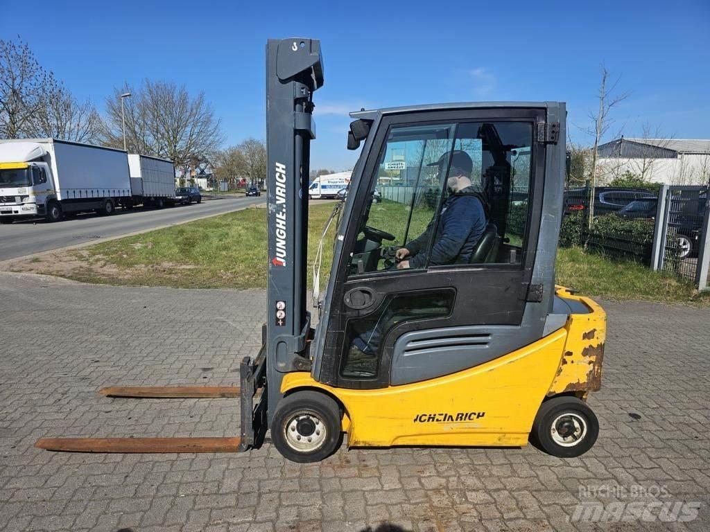 Jungheinrich EFG320 Carrelli elevatori elettrici