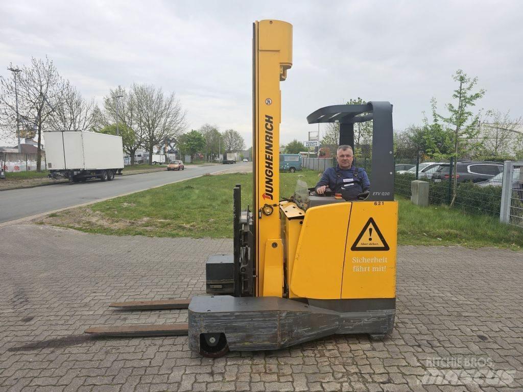 Jungheinrich ETVQ20 Carrello elevatore retrattile a 4 vie