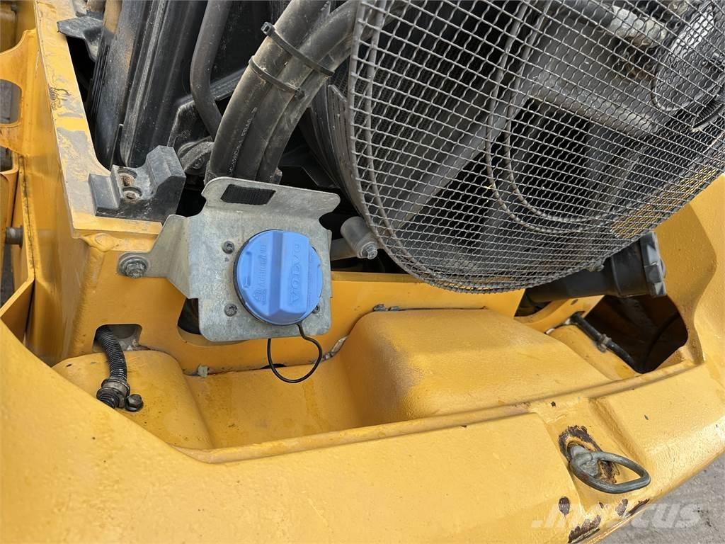 Volvo BM L70H Pale frontali e scavatori