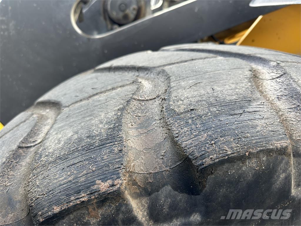 Volvo L70H Pale gommate