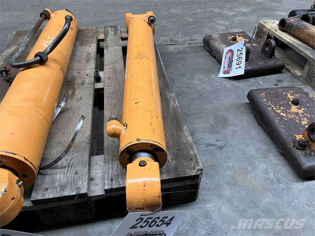 CASE 695SR armcylinder Componenti idrauliche