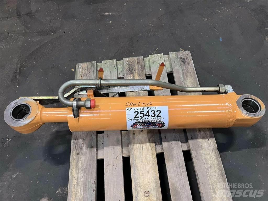 CASE 721E Skovlcylinder Componenti idrauliche