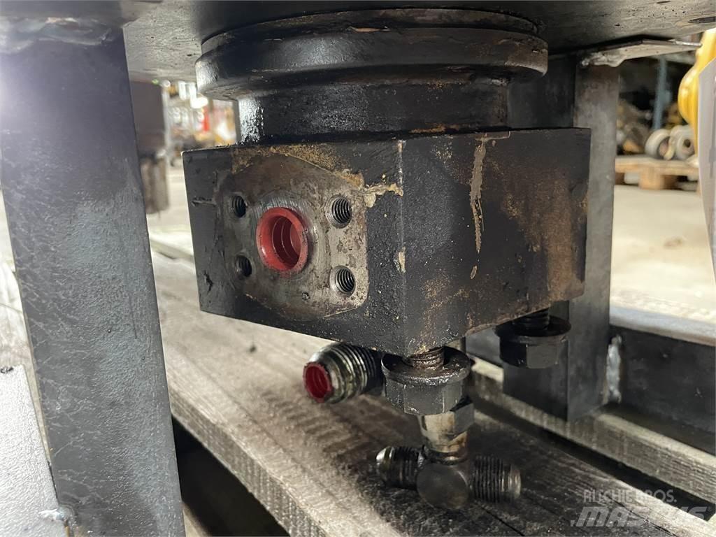 CAT 215LC svirvel Componenti idrauliche