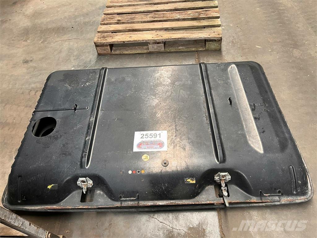 CAT 323D motorhjelm Altri componenti
