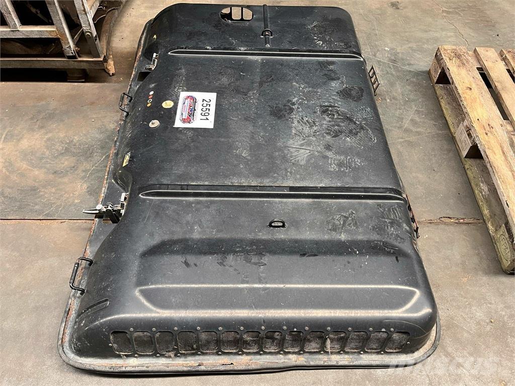 CAT 323D motorhjelm Altri componenti