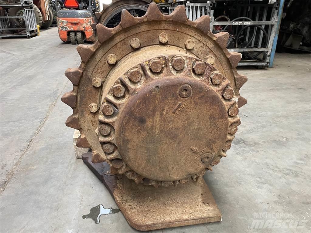 CAT 330B Køregear Trasmissione