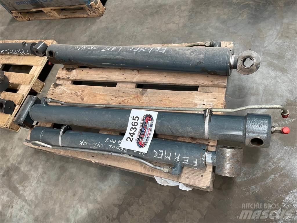  Div. cylindre ex. Fermec 860 Componenti idrauliche