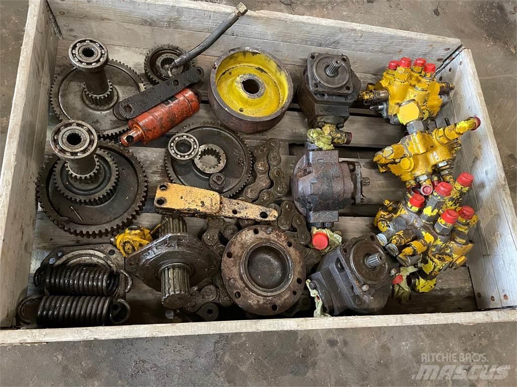  Diverse dele ex. Hymac 580D Componenti idrauliche