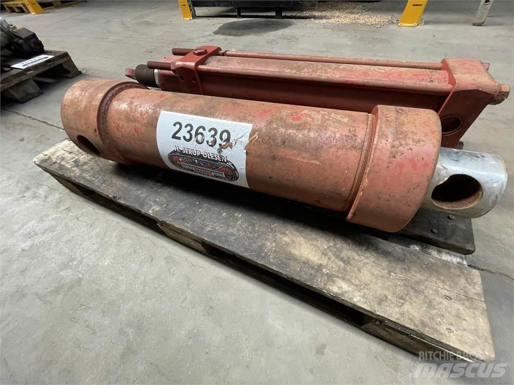  Hydr. cylinder Componenti idrauliche