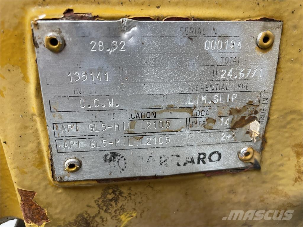 Hydrema 906B frontaksel Assi