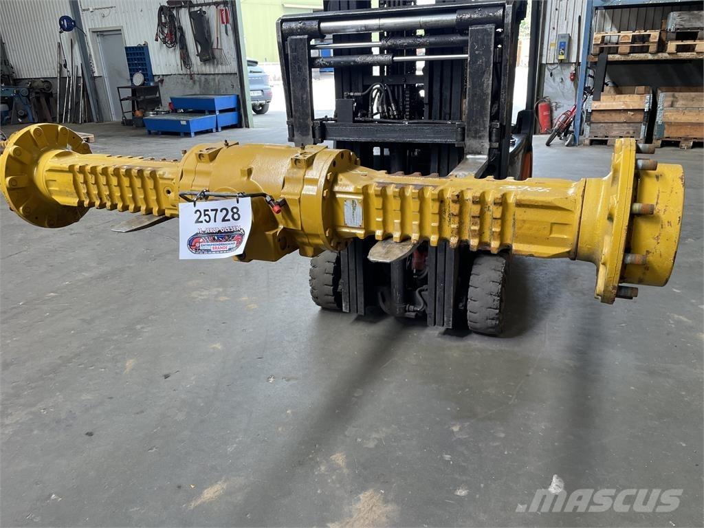 Hydrema 906C frontaksel Assi