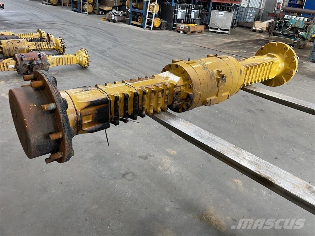 Hydrema 906C frontaksel Assi