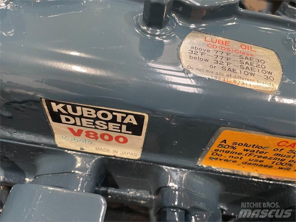 Kubota V800 motor - 4 cyl. Motori