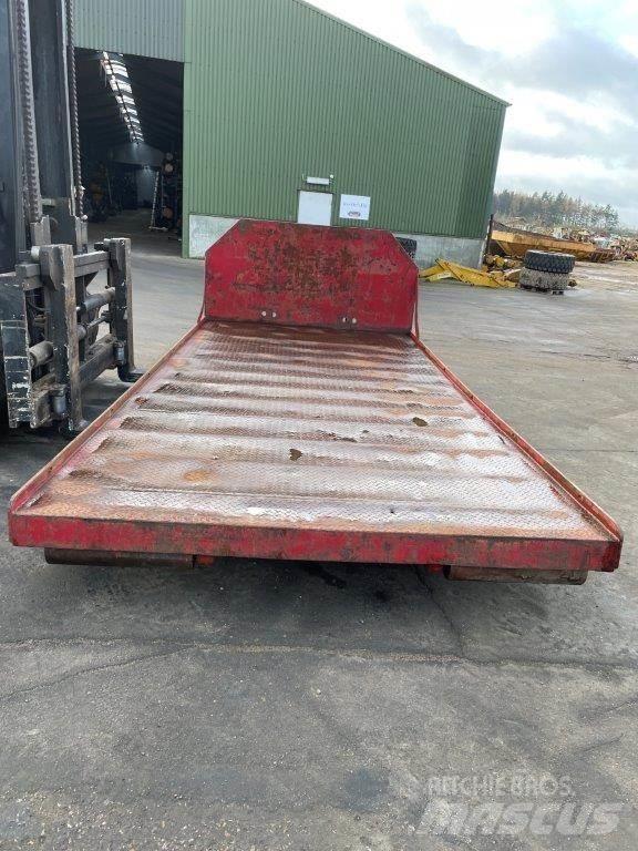  Maskintrailer med wirehejs Semirimorchi Ribassati