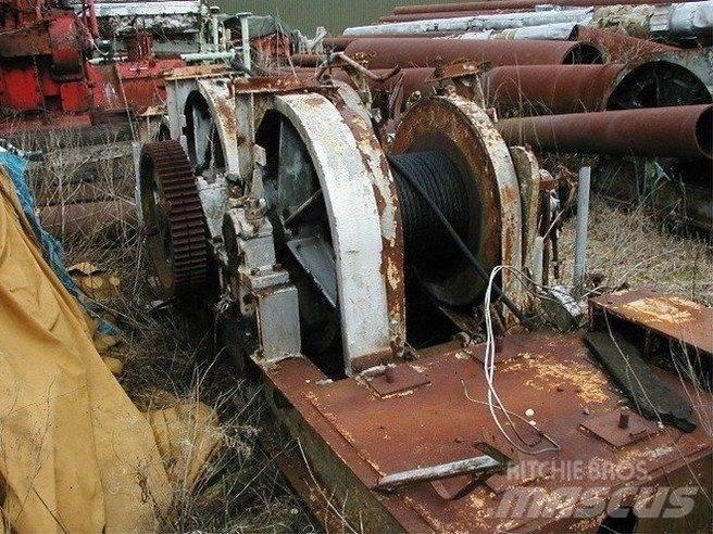  Piloteringsspil 3 tromler Paranchi, argani e sollevatori di materiale