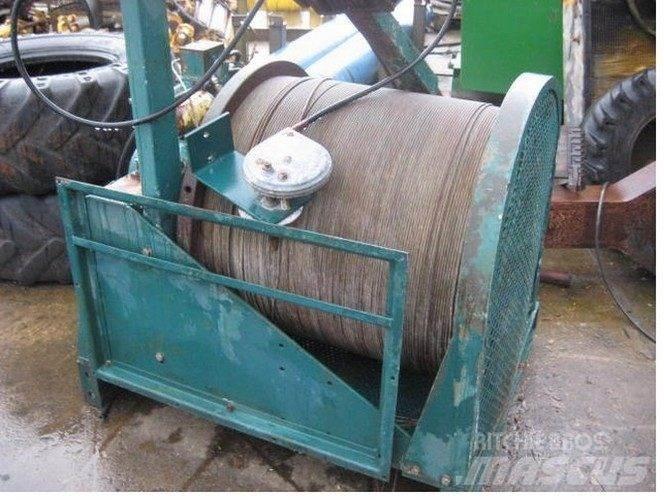 Schlumberger hydr. spil Paranchi, argani e sollevatori di materiale