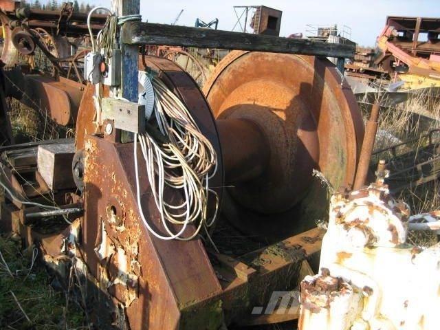  Spil - vægt ca. 7 ton Verricelli, paranchi e sollevatori per materiali