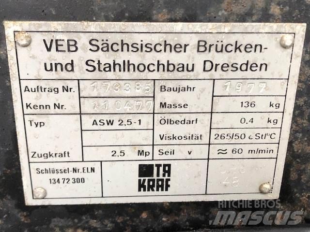 VEB spil - 2,5 T - 2 stk. Paranchi, argani e sollevatori di materiale