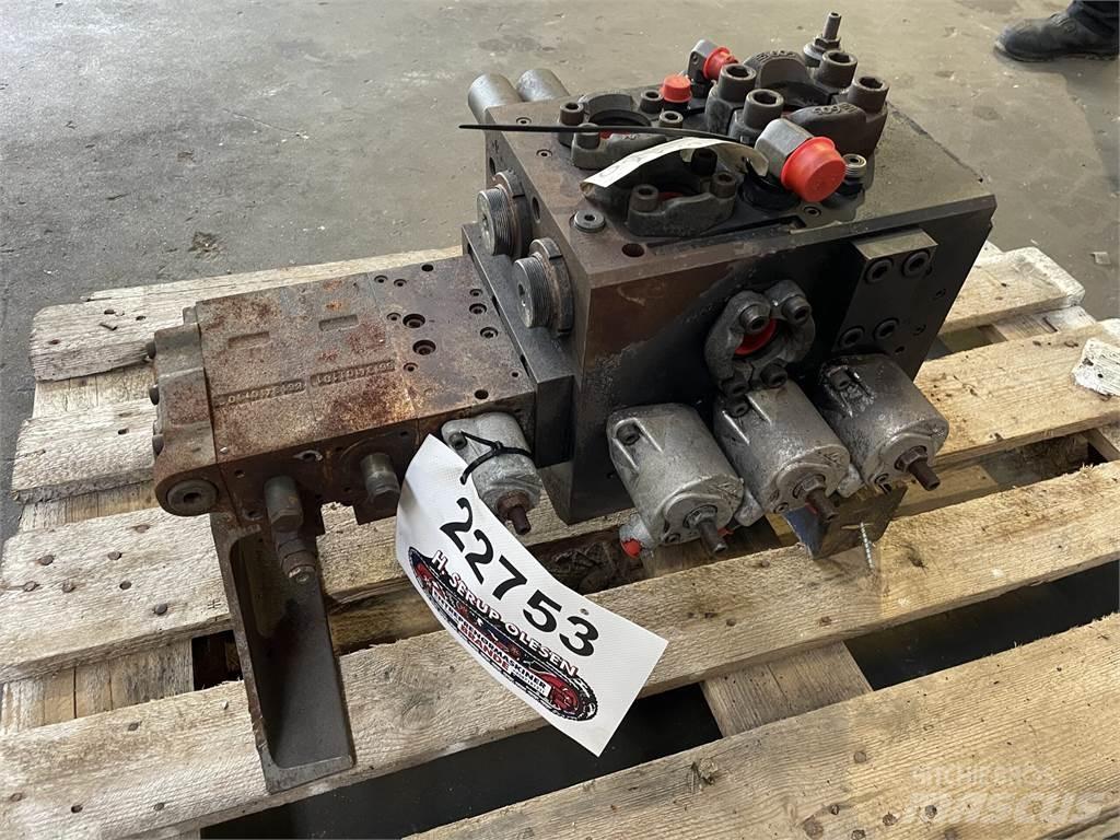  Ventilblok ex. Volvo EW160D Componenti idrauliche